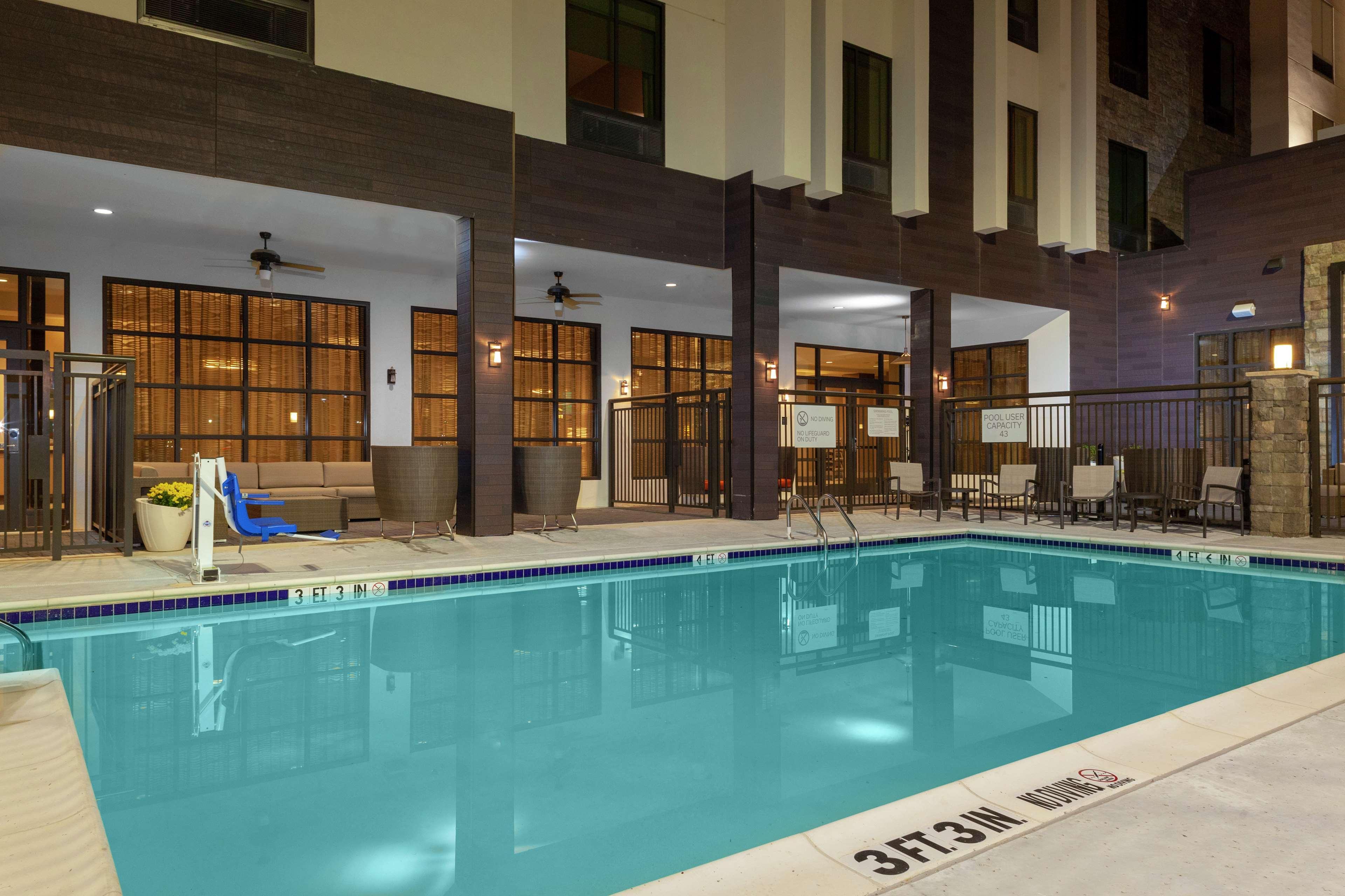 Hilton Garden Inn Waco Exterior photo